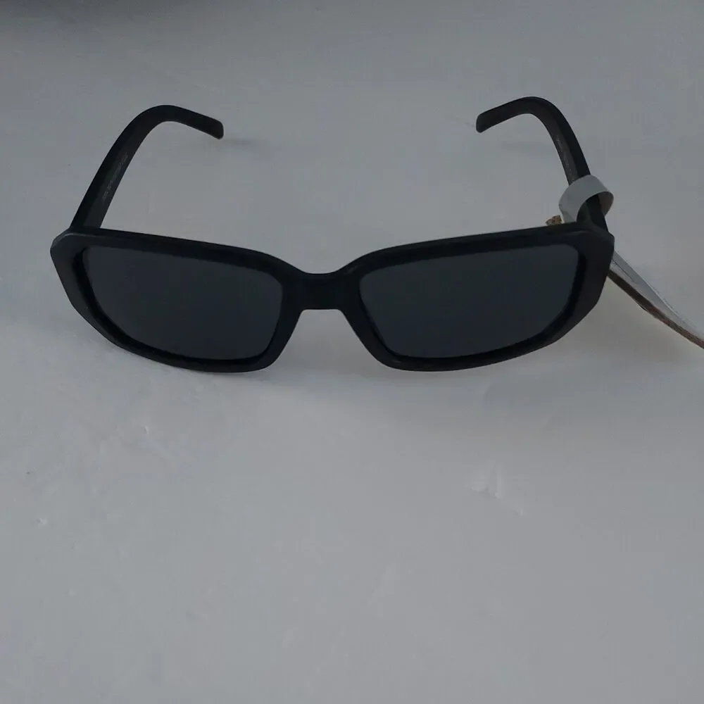 Foster Grant Essentials Sunglasses Fashion - 100% UVA-UVB Scratch Resistant NEW